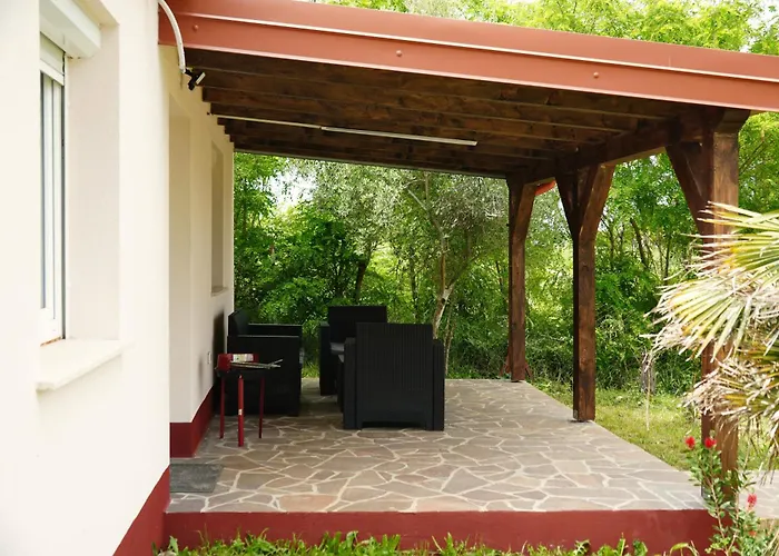 Anma, Budget Friendly Petrovija