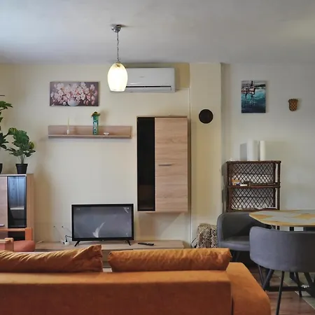 Ferienhaus Anma, Budget Friendly Petrovija